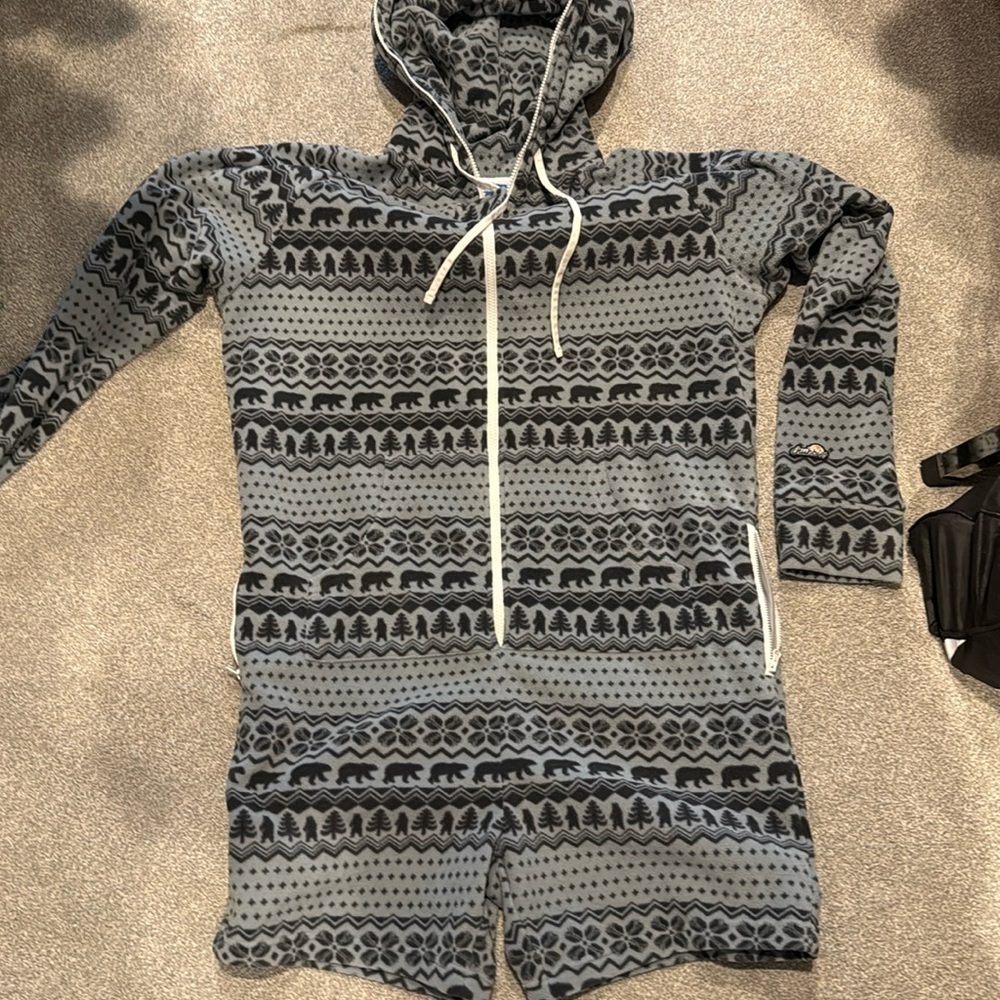 Mens chubbies size large one piece fleece lounge shorts outfit
